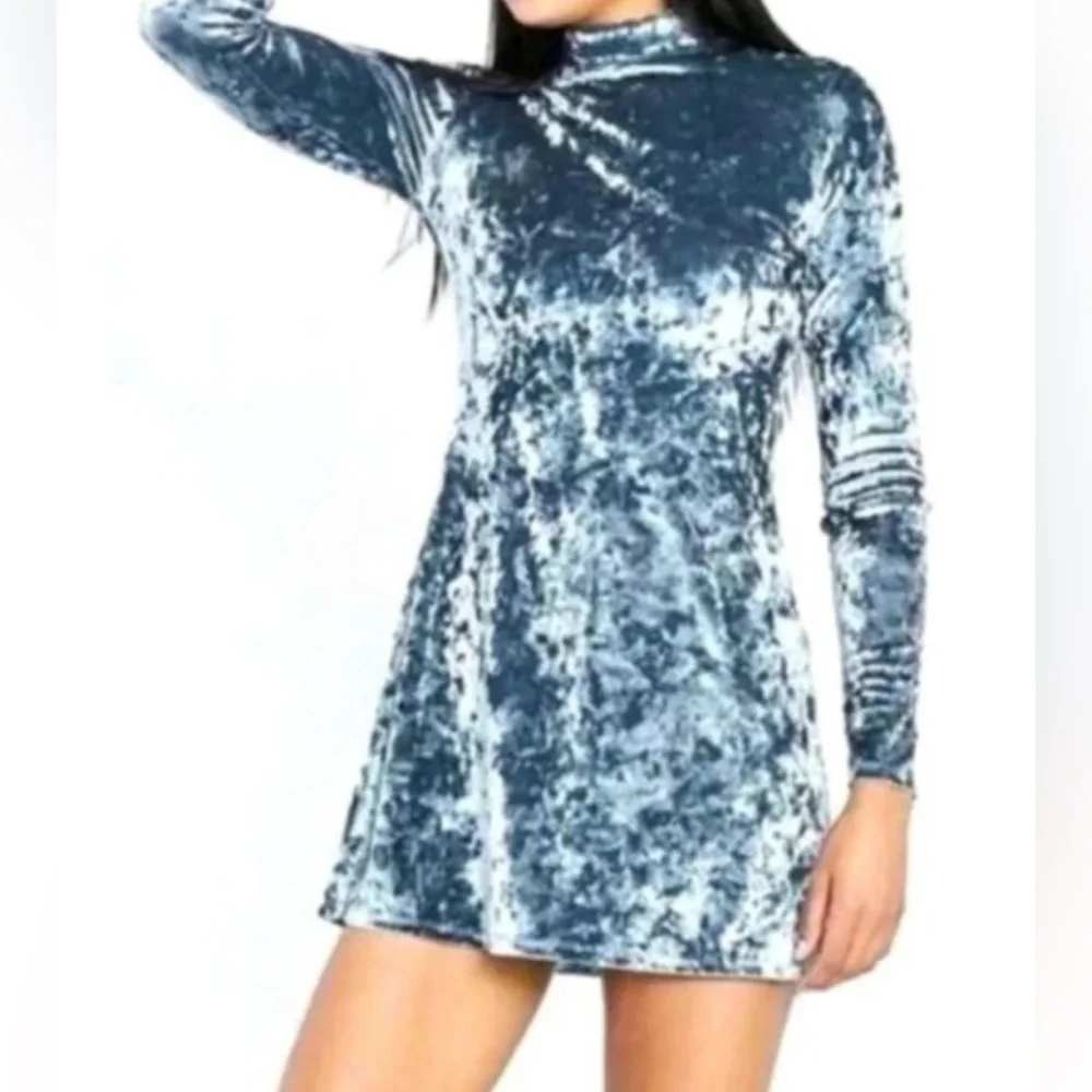 Kimchi Blue Crushed Y2K Indie Sleaze Gothic Chic Velvet Moc Neck Mini Dress S